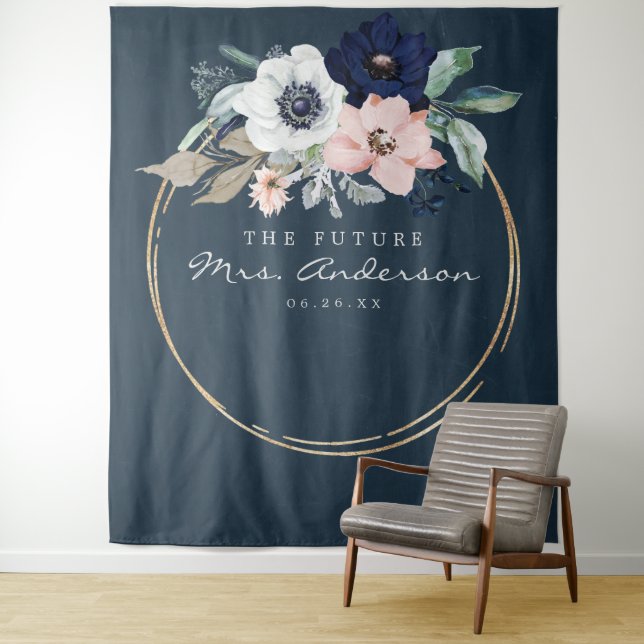 Navy Blooms Future Mrs Brautparty-Kulisse Wandteppich (Beispiel)