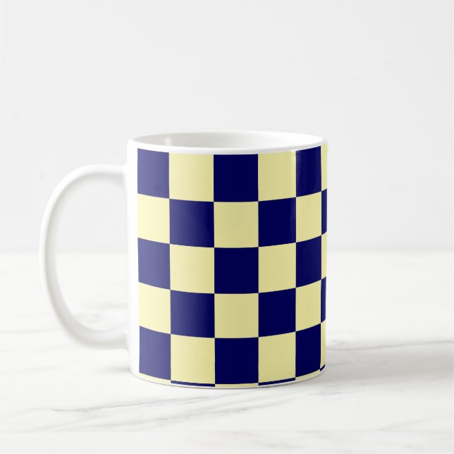 Navy Blue and Yellow Checkerboard Pattern Kaffeetasse (Links)