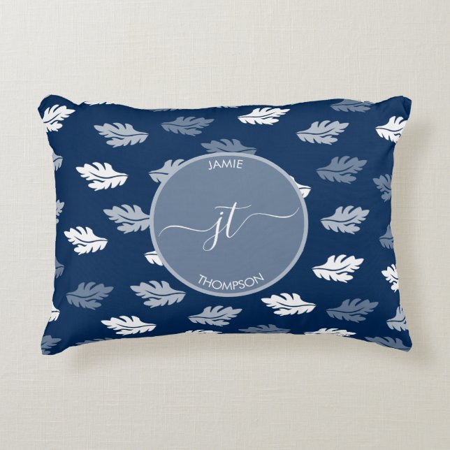 Navy Blue Antique Blätter Muster Monogram Dekokissen (Vorderseite)