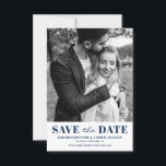 Navy Blue Classic Typografy Foto Save The Date<br><div class="desc">Navy Blue Classic Typografy Foto Ankündigung Datum freihalten. Individuell gestaltbare Ankündigung Datum freihalten mit blauer klassischer Typografie und Streifen-Back-Muster. Personalisiert,  indem Sie Ihr eigenes Foto und Details hinzufügen. Andere Farben sind verfügbar.</div>