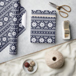 Navy Blue Fair Isle Christmas Sweater Pattern Geschenkpapier<br><div class="desc">Maßgeschneidertes Weihnachtsverpackungspapier mit einem niedlichen Strick Weihnachtspulli inspiriert. Klicken Sie auf die Schaltfläche "Anpassen", um Ihren eigenen Text oder Bilder hinzuzufügen, um ein einzigartiges Design zu erstellen! Erleben Sie kreative Arbeit und nutzen Sie dieses lustige gemusterte Papier für mehr als nur Geschenkpackungen. Es ist auch ideal für handwerkliche Projekte, Scrapbooking,...</div>