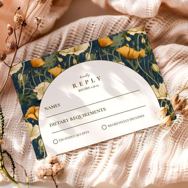 Navy Blue Floral Arch Elegant Wedding RSVP Karte (Von Creator hochgeladen)