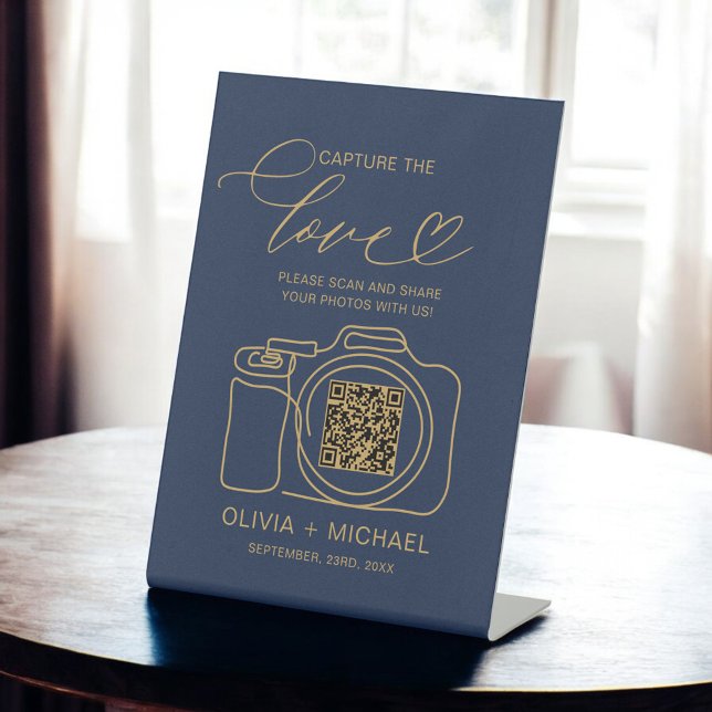 Navy Blue Gold Wedding Capture the Liebe QR Code Sockelschild (Von Creator hochgeladen)