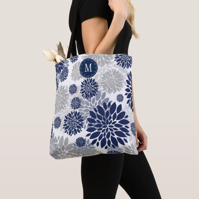 Navy Blue Graue Floral Monogram (Von Nahem)