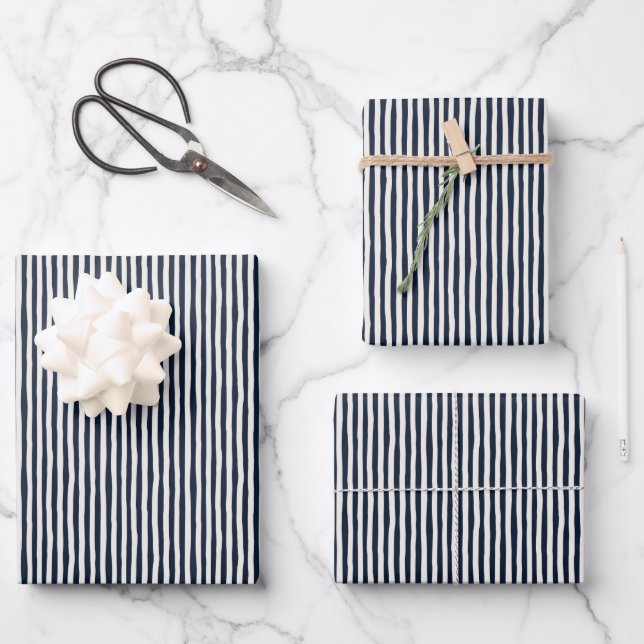 Navy Blue & Ivory Wonky Stripes Geschenkpapier Set (Vorderseite)
