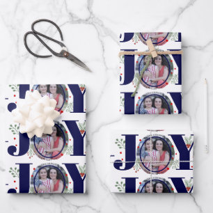 Navy Blue Joy mit Beeren Weihnachtsfeiertag Foto Geschenkpapier Set