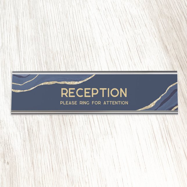 Navy Blue Marble Agate Gold Glitzer Empfang Schreibtischnamensplakette (Navy marble agate faux gold custom text reception please ring for attention business desk nameplate)