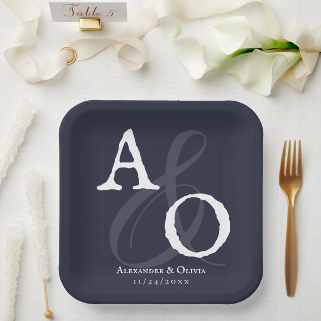 Navy Blue Minimalistisch Monogram Wedding Pappteller (Hochzeit)