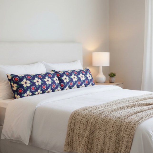 Navy Blue mit Creme-Blume Seitenschläferkissen (Von Creator hochgeladen)