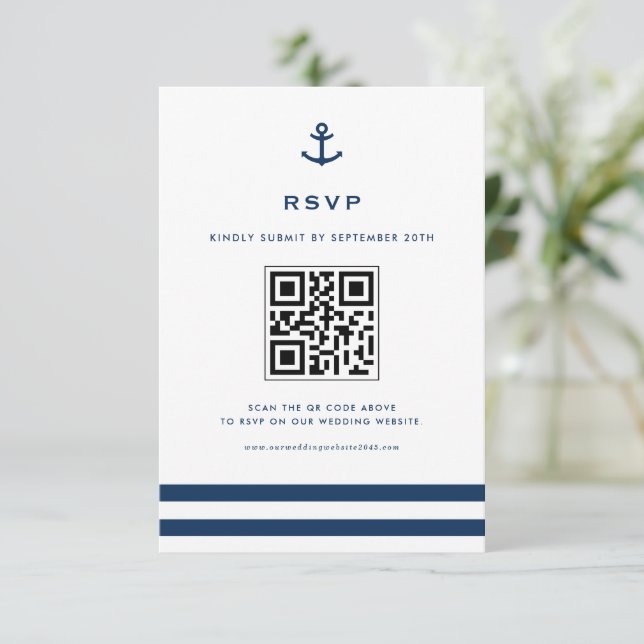 Navy Blue Modern Anchor Nautical QR Code RSVP Karte (Stehend Vorderseite)