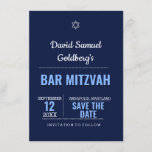 Navy Blue Modern Bar Mitzvah Save the Date Card Einladung<br><div class="desc">Diese Karten wurden entwickelt,  um sich mit der gesamten Navy Blue Bar Mitzvah Collection abzustimmen und geben Ihre Veranstaltung stilvoll bekannt. Jedes Feld ist vollständig anpassbar,  um genau zu sagen,  was Sie gewollt haben!</div>