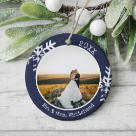Navy Blue Newlywed Snowflake 1. Weihnachten Keramik Ornament
