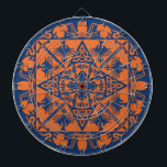 Navy Blue Orange keltische mittelalterliche Fantas Dartscheibe<br><div class="desc">Navy blaue und orangefarbene keltische mittelalterliche Fantasy-Muster-Dartboard. Verwenden Sie zum Hinzufügen von Text oder anderen Bildern die Option Anpassen. Das Design umfasst einen Phönix,  Skorpion,  Spinne,  Gargoyle,  keltischen Knoten,  Schwert,  Schlange und vieles mehr. Ein gotischer Kampf gegen Gut und Böse oder Angst und Mut. Gut für ihn.</div>