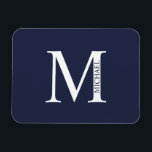 Navy Blue Personalisiert Monogram und Name Magnet<br><div class="desc">Personalisiert Monogram und Name Gift bieten personalisierte Monogramm und Namen im klassischen Serif-Schriftart-Stil.</div>