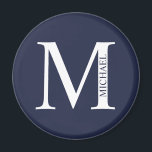 Navy Blue Personalisiert Monogram und Name Magnet<br><div class="desc">Personalisiert Monogram und Name Gift bieten personalisierte Monogramm und Namen im klassischen Serif-Schriftart-Stil. Perfekt als väterliche Tagesgeschenke für Papa,  Geschenke für Trauzeuge und für alle besondere Anlass.</div>
