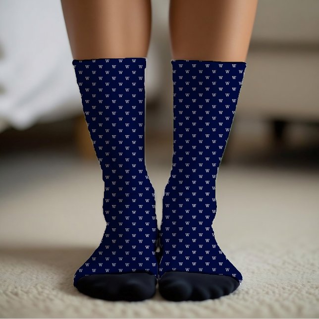 Navy-Blue-Personalisiertes-Monogramm-Muster Socken (Von Creator hochgeladen)