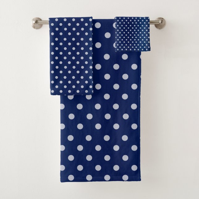 Navy Blue Polka Dots Muster Badhandtuch Set (Insitu)
