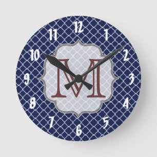 Navy Blue Quarterfoil Latti Monogram Wall Clock Runde Wanduhr