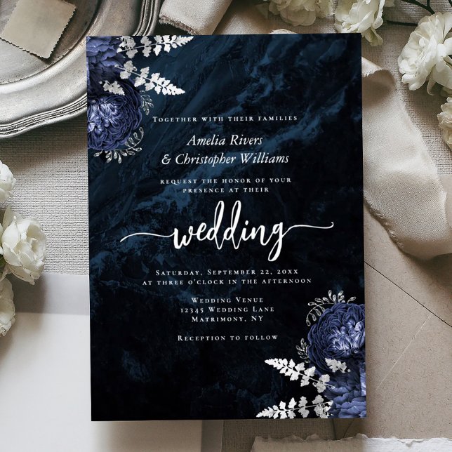 Navy Blue Silver Floral Elegant Wedding Folieneinladung (Von Creator hochgeladen)