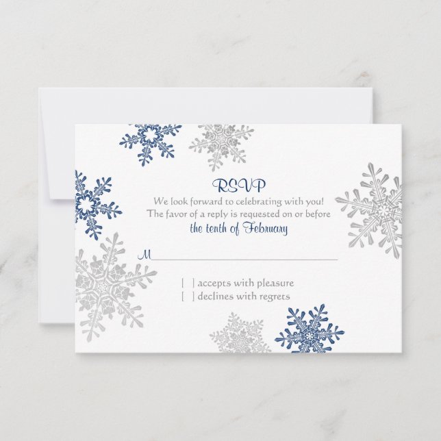 Navy Blue Silver Snowflake Winter Wedding UAWG RSVP Karte (Vorderseite)
