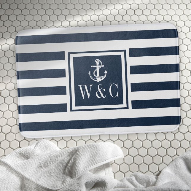 Navy Blue Stripe Monogram Initials Nautical Anchor Badematte (Navy Blue Stripe Monogram Initials Nautical Anchor Bath Mat)