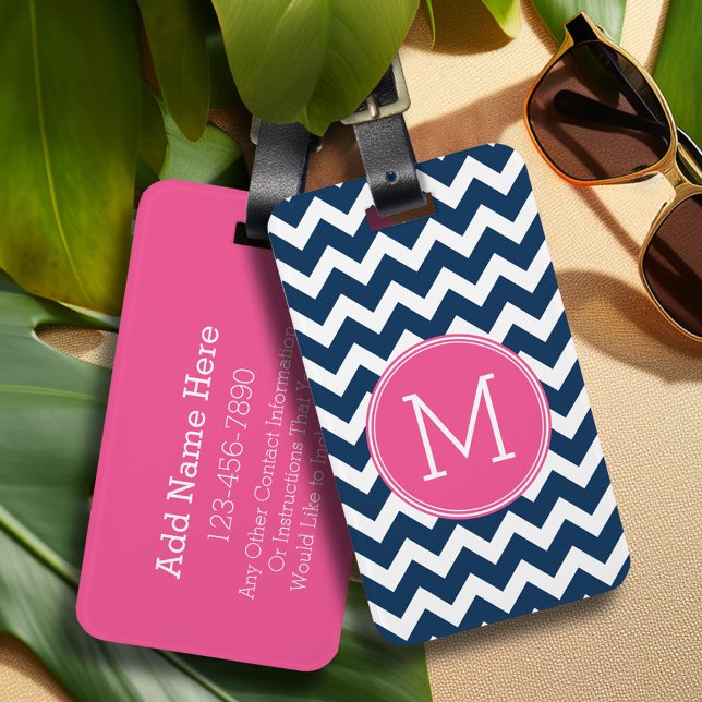 Navy Blue und Magenta Chevrons Custom Monogram Gepäckanhänger (Personalized luggage tag - Add Your contact information and monogram)