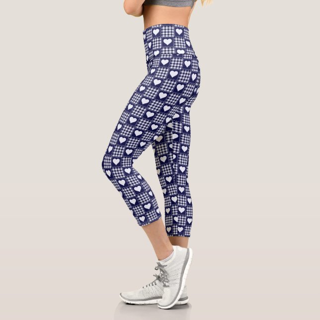 Navy Blue und White Buffalo Kariert mit Herz Capri Leggings (Links)
