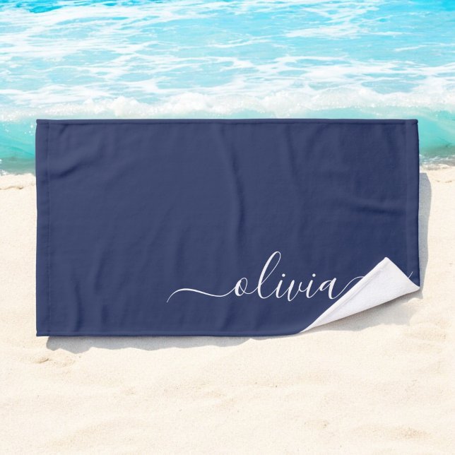 Navy Blue und White Modern Monogram Handtuch (Von Creator hochgeladen)
