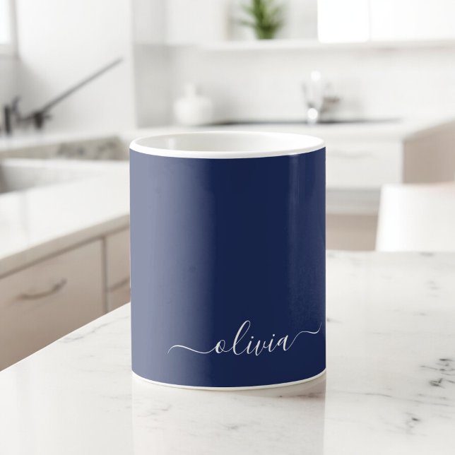 Navy Blue und White Modern Monogram Kaffeetasse (Von Creator hochgeladen)