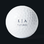 Navy Blue und White Wedding Personalisierter Golfb Golfball<br><div class="desc">Herrlicher marineblauer Golfball. Perfektes Geschenk für die Neuvermählten in Ihrem Leben!</div>