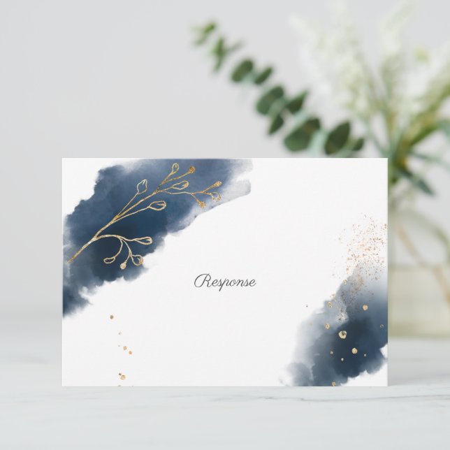 Navy Blue Watercolor Splashes Gold Spritzer RSVP Karte (Stehend Vorderseite)