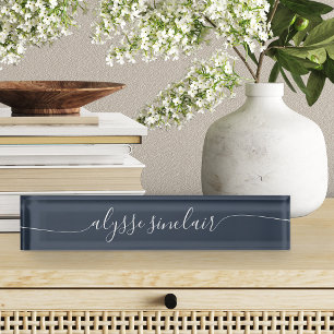 Navy Blue & White Elegante Kalligrafie Script Namensplakette