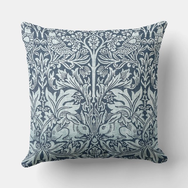 Navy Blue White Rabbit William Morris Throw Pillow Kissen (Rückseite)