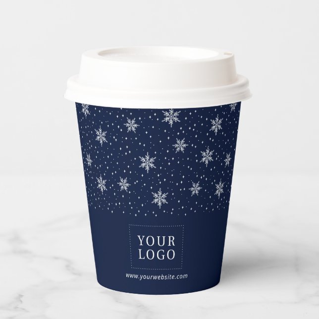 Navy Blue & White | Winterurlaub mit Firmenlogo Pappbecher (Vorderseite)