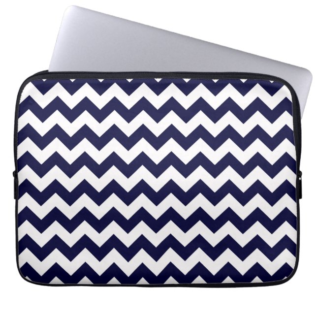 Navy Blue White Zickzack Zig-Zag Muster Laptopschutzhülle (Vorderseite)