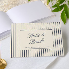Navy & Cream Klassische Schrift Pinstriped Hochzei Gästebuch