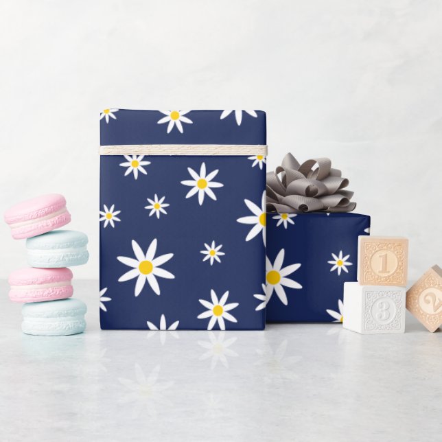 Navy Daisy Wrapping Paper Geschenkpapier (Babyparty)