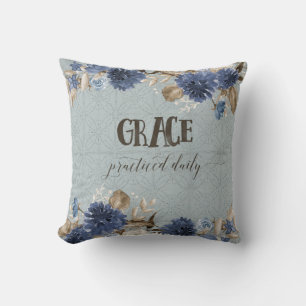 Navy Dusty Blue Floral Watercolor Grace Bauernhof Kissen