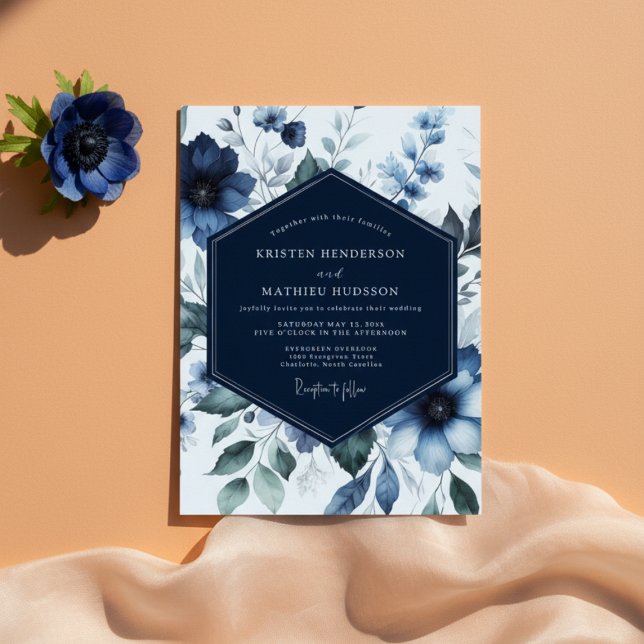 Navy Floral Bloom Romance Wedding Einladung (Von Creator hochgeladen)