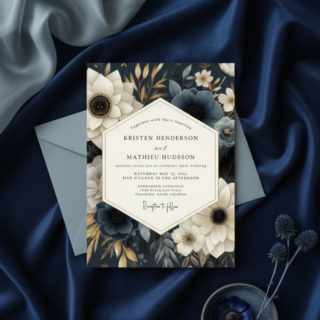 Navy Floral Opulence Wedding Einladung (Von Creator hochgeladen)