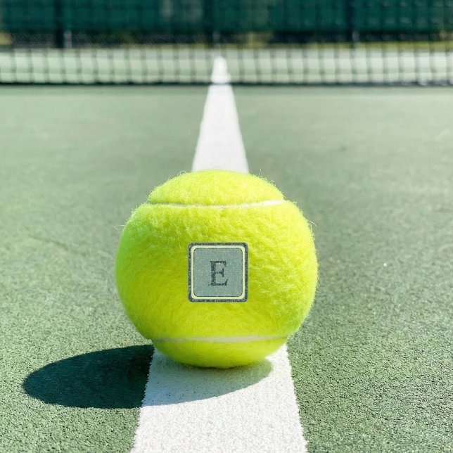 Navy Geometric Chevron Monogram Design Tennisbälle (Von Creator hochgeladen)