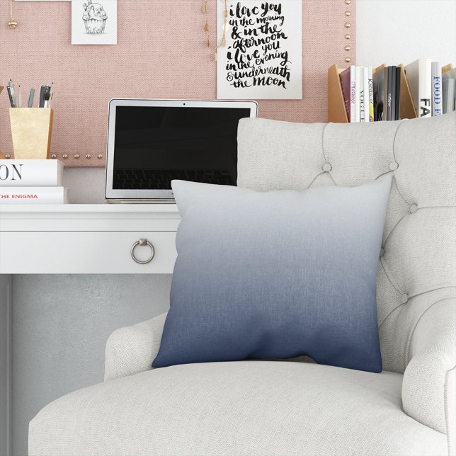 Navy Gradient Ombre Throw Kissen (Von Creator hochgeladen)