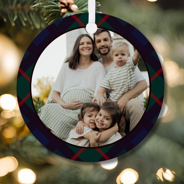 Navy Green Red Plaid Family Photo Ornament Aus Metall (Von Creator hochgeladen)