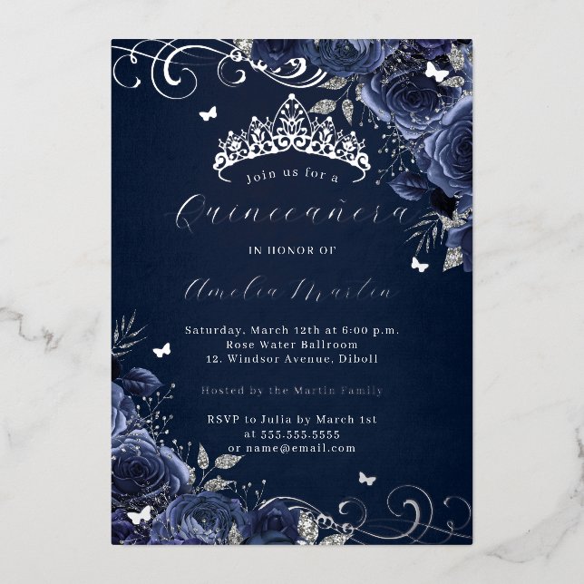 Navy Rose Floral Silver Swirl Quinceanera Folieneinladung (Vorderseite)