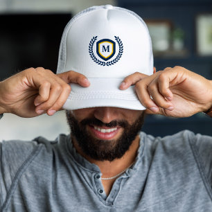 Navy und Gold Monogram Logo Wappen Truckerkappe