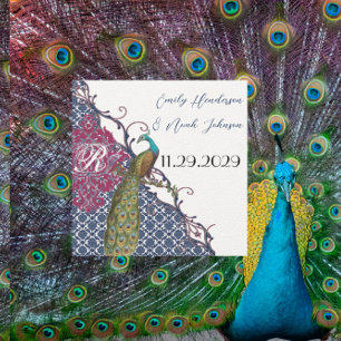 Navy- und Himbeer-Pfau-Damaskus Save-the-Date Einladung