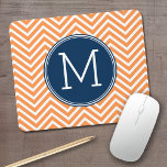 Navy und Orange Chevrons mit Custom Monogram Mousepad<br><div class="desc">Ein prächtiges Design in frischen,  fröhlichen Farben. Wenn Sie die Monogramme anpassen müssen,  klicken Sie auf die Schaltfläche Anpassen und ändern Sie sie.</div>