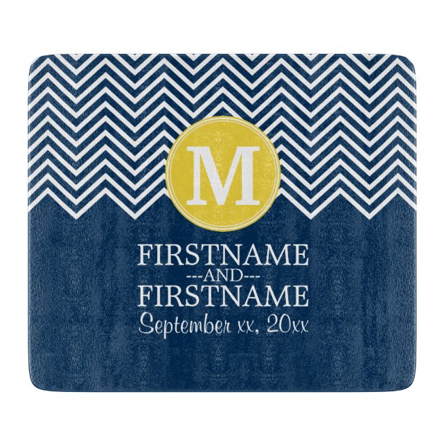 Navy und White Zickzack Pattern Custom Monogram Schneidebrett (Vorderseite)
