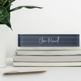 Navy & White Sketched Curry Script Namensplakette