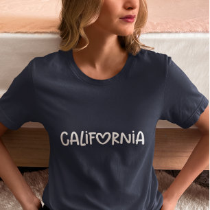 Navy White Whimsical Heart Typografie Kalifornien Tri-Blend Shirt